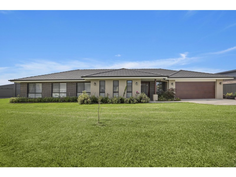 32 Lloyd Street, Macksville NSW 2447