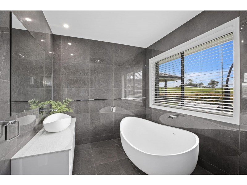 32 Lloyd Street, Macksville NSW 2447