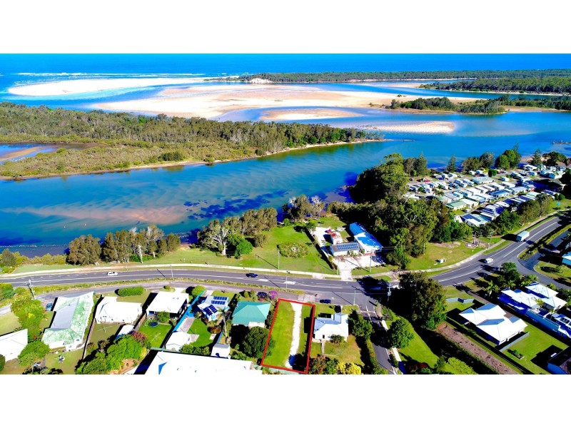 16 Riverside Drive, Nambucca Heads NSW 2448