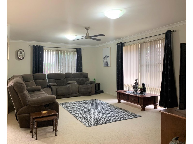 6 Crispin Cove, Macksville NSW 2447