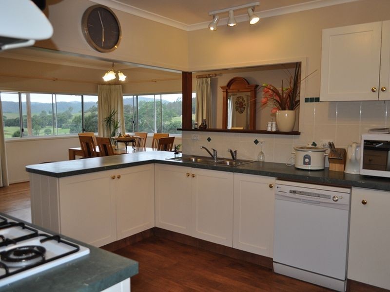 121 Whites Road via Yarranbella, Macksville NSW 2447