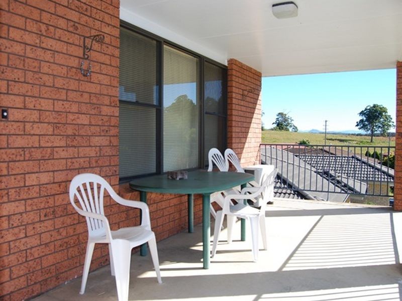 19 Glenmore Cr, Macksville NSW 2447