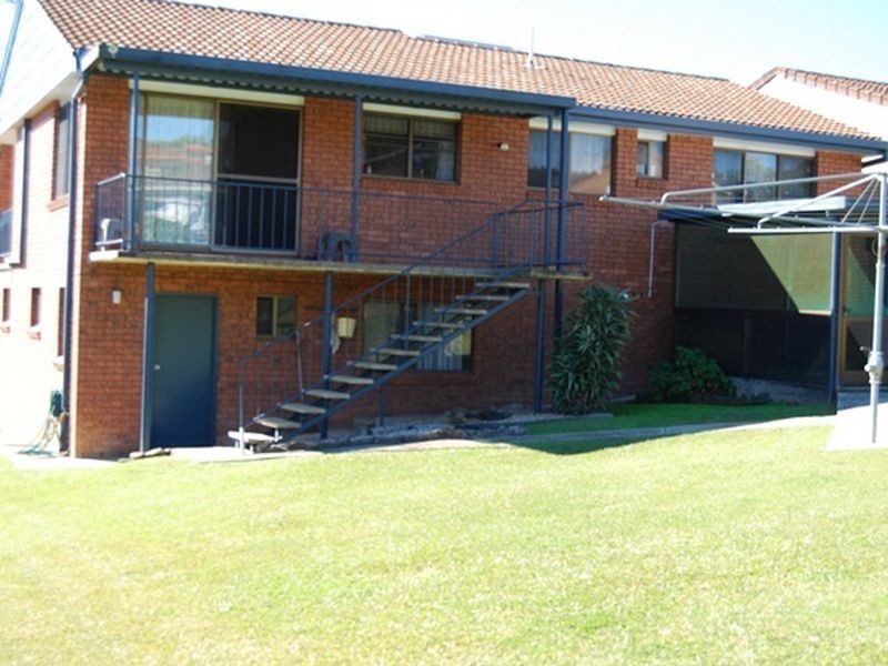 19 Glenmore Cr, Macksville NSW 2447