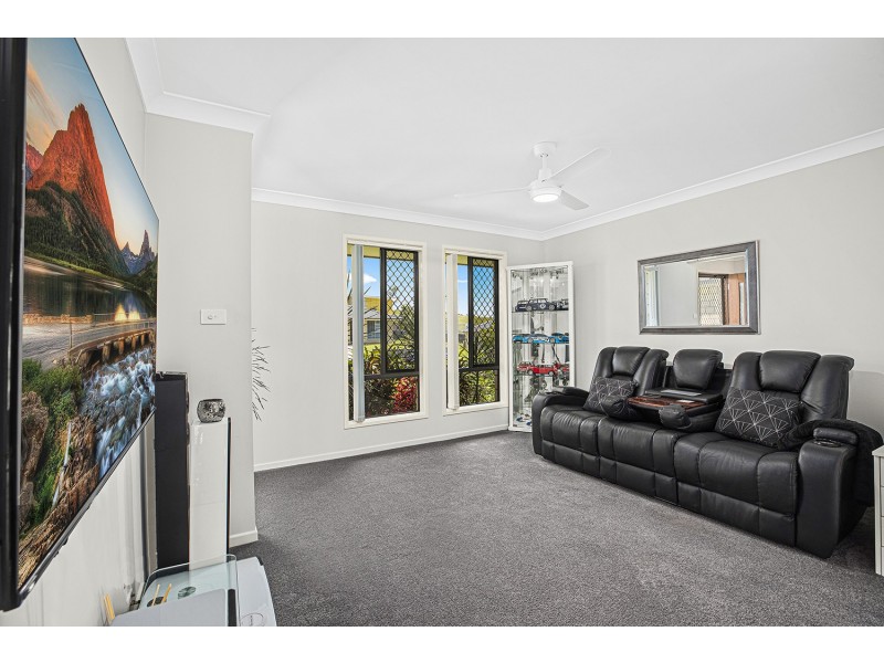 25 Lloyd Street, Macksville NSW 2447