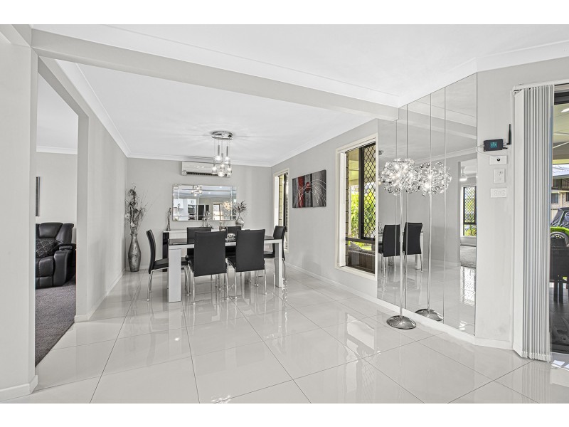 25 Lloyd Street, Macksville NSW 2447