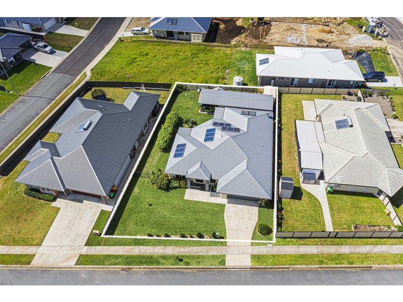 25 Lloyd Street, Macksville NSW 2447