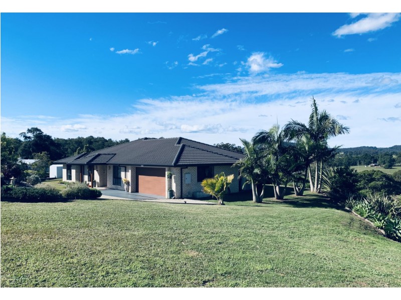 121 Strawberry Road, Macksville NSW 2447