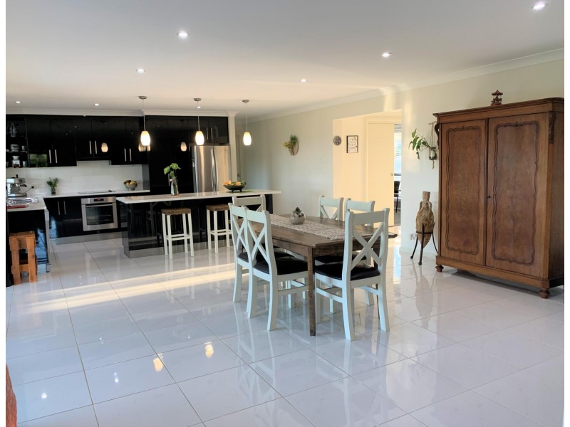 121 Strawberry Road, Macksville NSW 2447