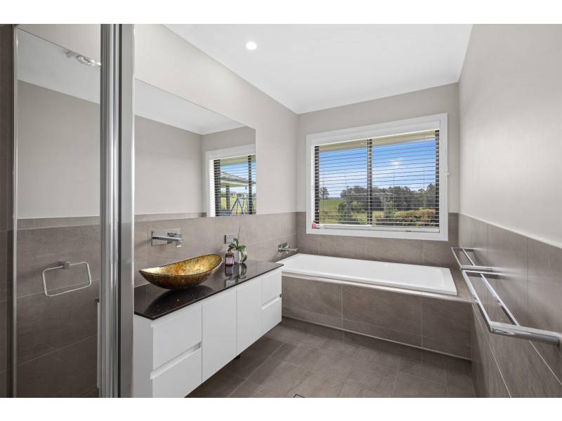 32 Lloyd Street, Macksville NSW 2447