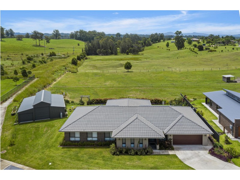 32 Lloyd Street, Macksville NSW 2447