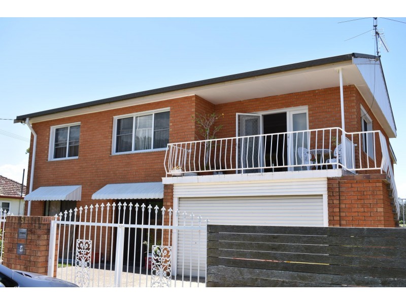 5 Bellevue Drive, Macksville NSW 2447