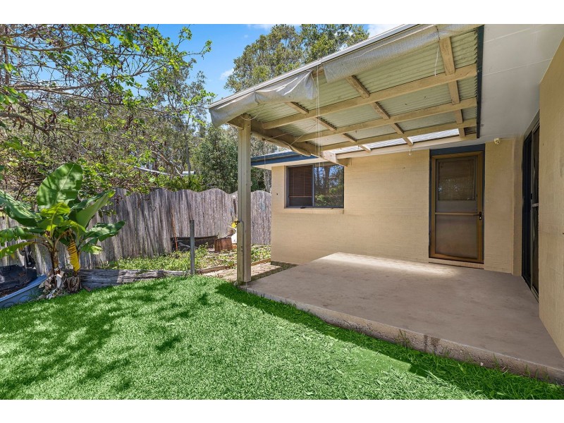 27 Vernon Street, Scotts Head NSW 2447