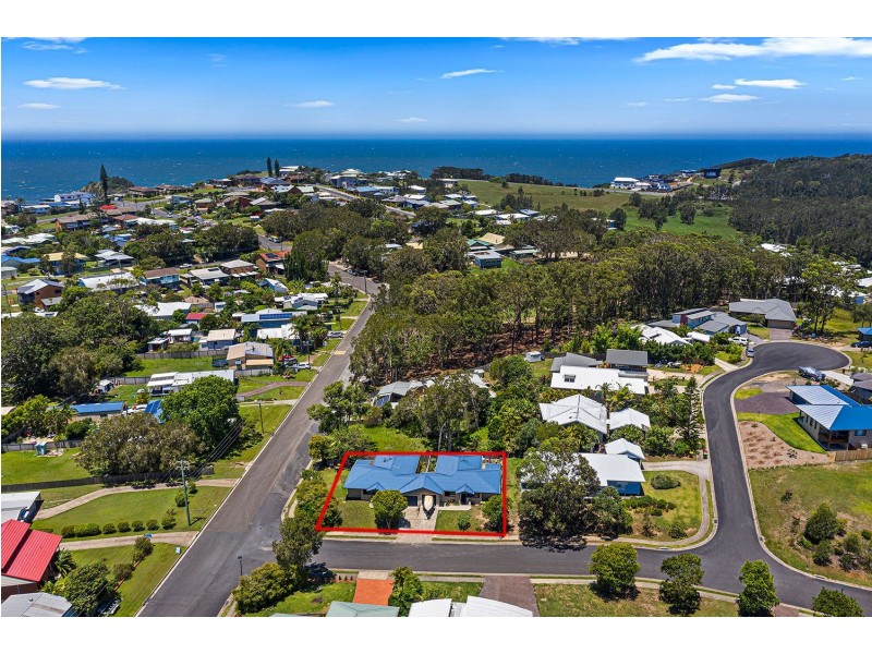 27 Vernon Street, Scotts Head NSW 2447