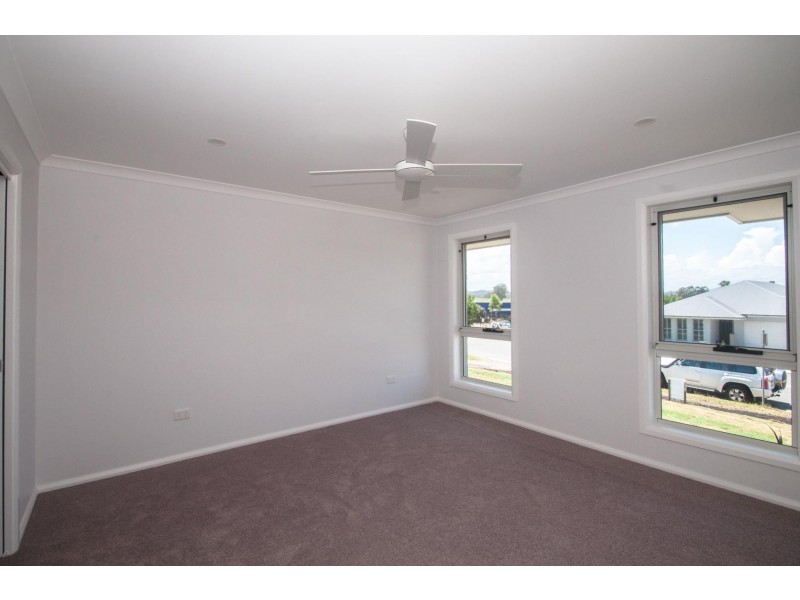27 Macksville Heights Drive, Macksville NSW 2447