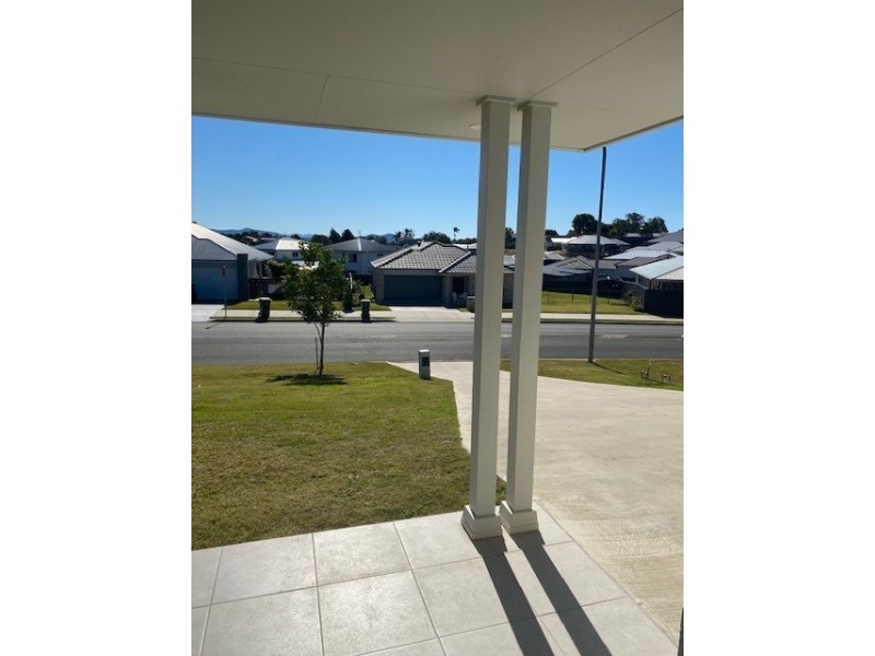 27 Macksville Heights Drive, Macksville NSW 2447