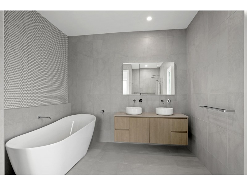 47 Lakeview Close, North Macksville NSW 2447