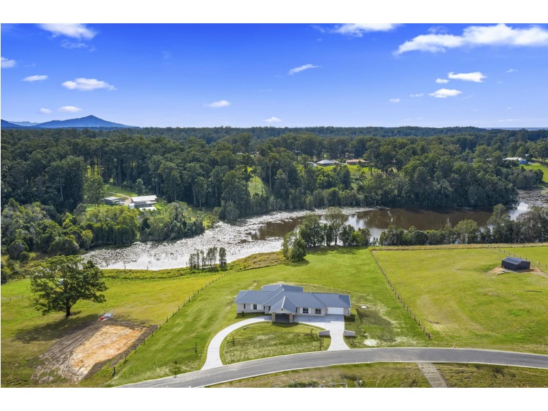 47 Lakeview Close, North Macksville NSW 2447