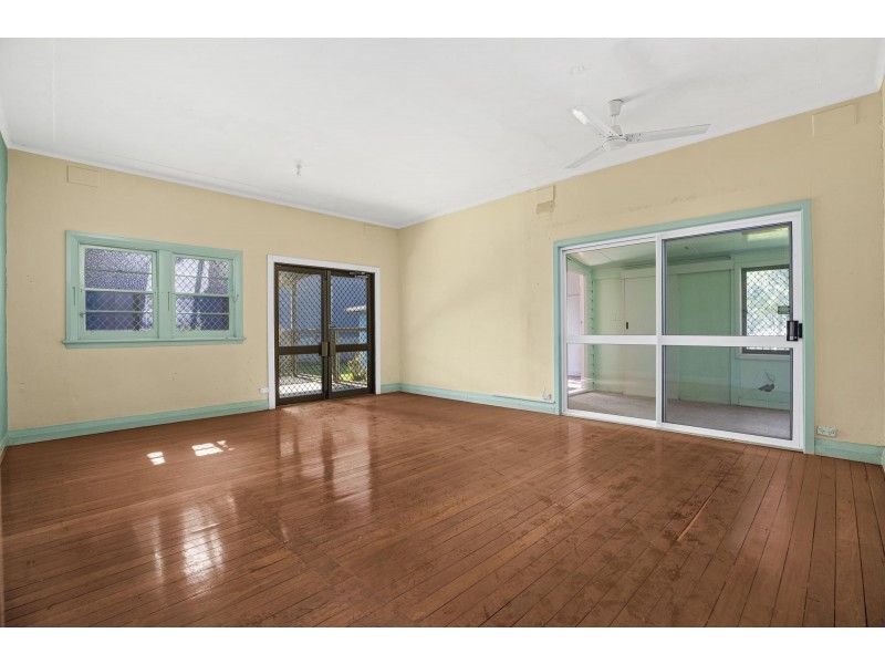 27 Cooper Street, Macksville NSW 2447