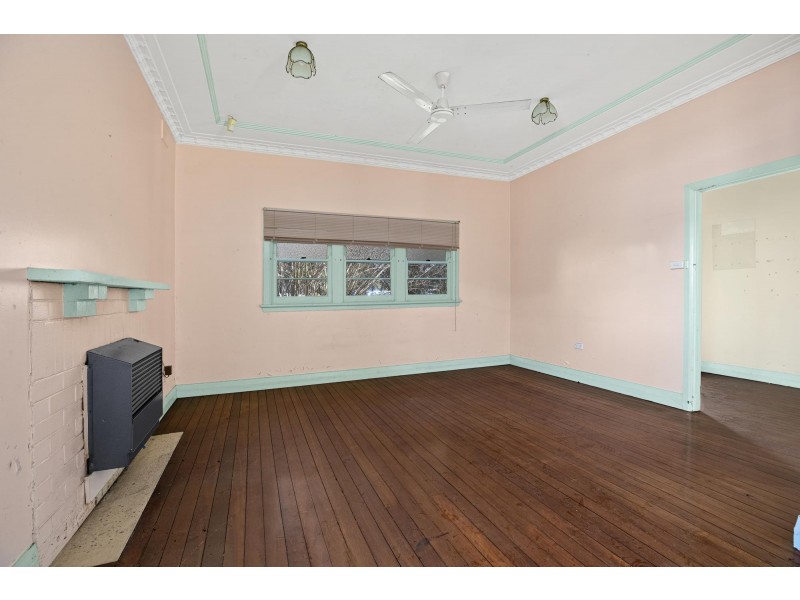 27 Cooper Street, Macksville NSW 2447