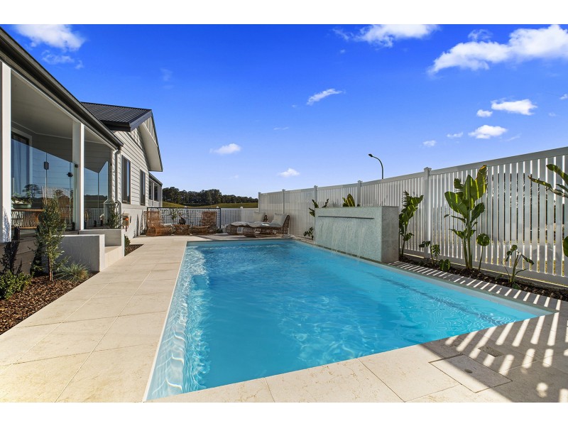 17 Lloyd Street, Macksville NSW 2447