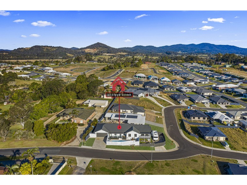17 Lloyd Street, Macksville NSW 2447