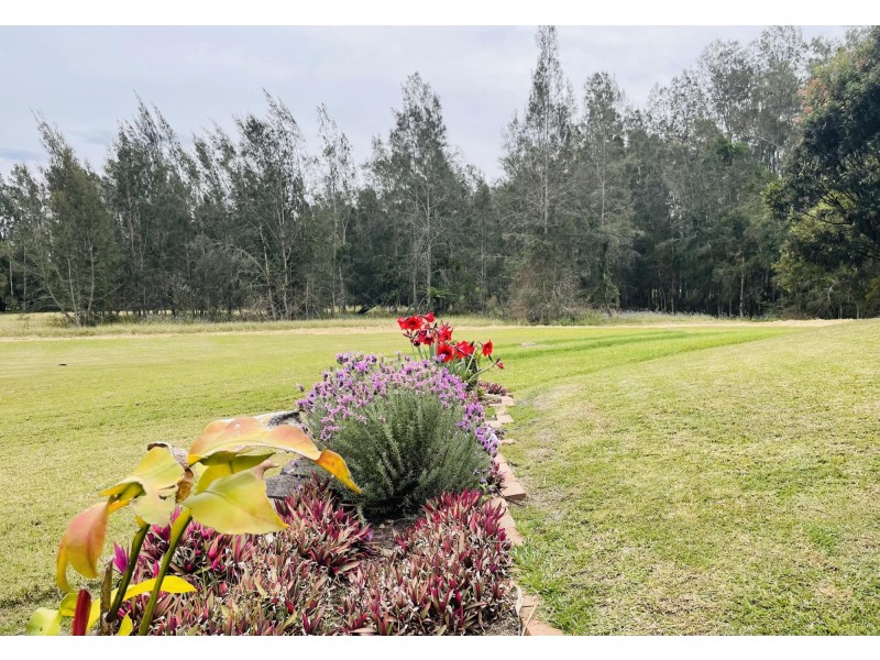 14 Axels Road, Macksville NSW 2447