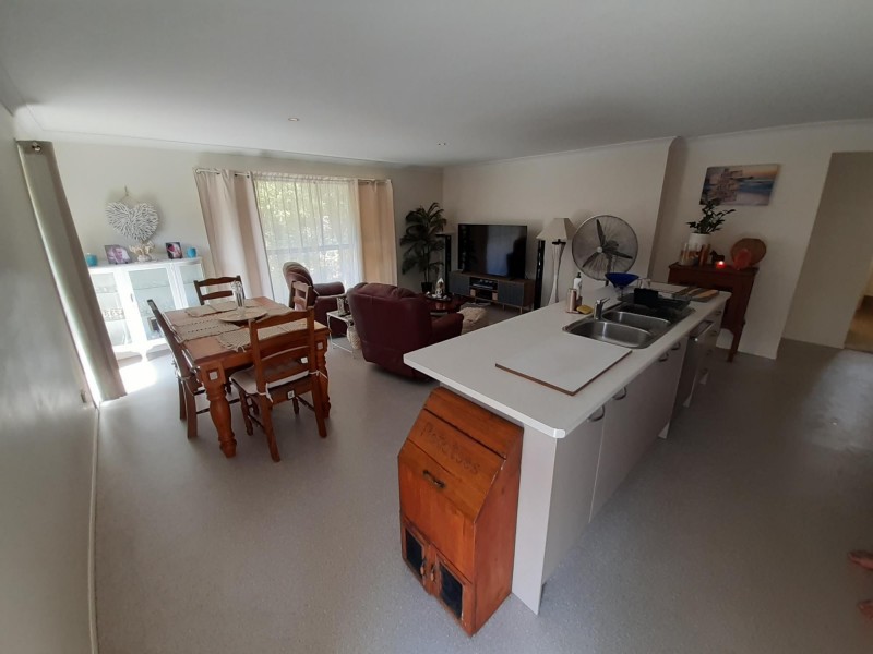 8 Lennon Close, Macksville NSW 2447