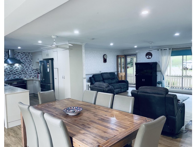 74 Preston Drive, Macksville NSW 2447