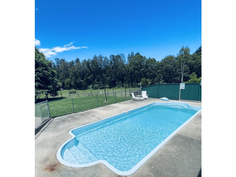 74 Preston Drive, Macksville NSW 2447
