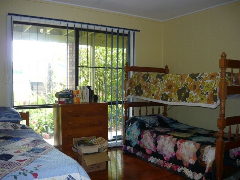 52 Wallace Street, Scotts Head NSW 2447