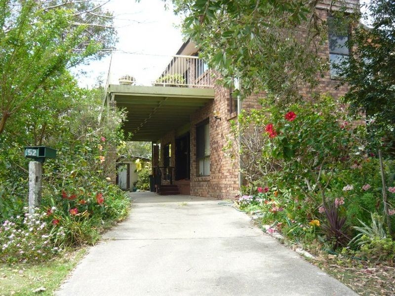 52 Wallace Street, Scotts Head NSW 2447