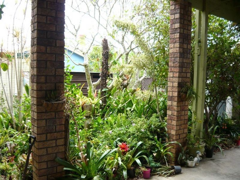 52 Wallace Street, Scotts Head NSW 2447