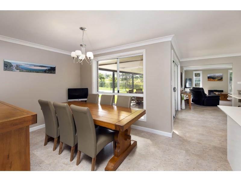 40 Waterford Drive, Macksville NSW 2447