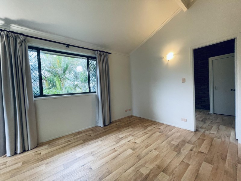 1T/4 Wallace Street, Scotts Head NSW 2447