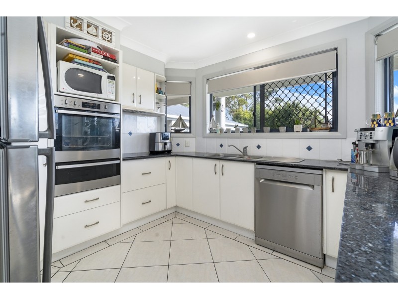 24 Peter Mark Circuit, South West Rocks NSW 2431