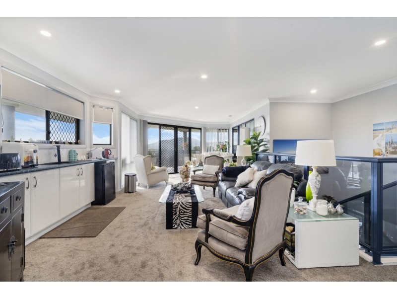 24 Peter Mark Circuit, South West Rocks NSW 2431