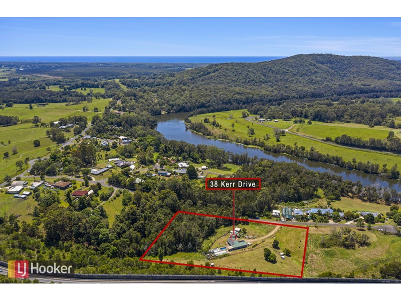 38 Kerr Drive, Macksville NSW 2447