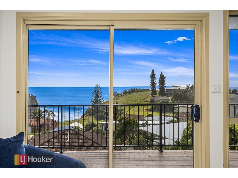 24 Waratah Street, Scotts Head NSW 2447