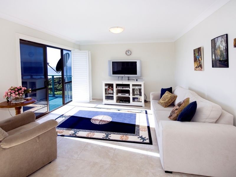 32 Vista Way, Scotts Head NSW 2447
