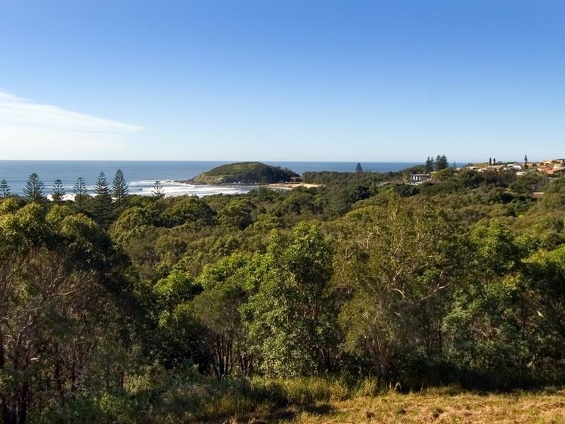 32 Vista Way, Scotts Head NSW 2447