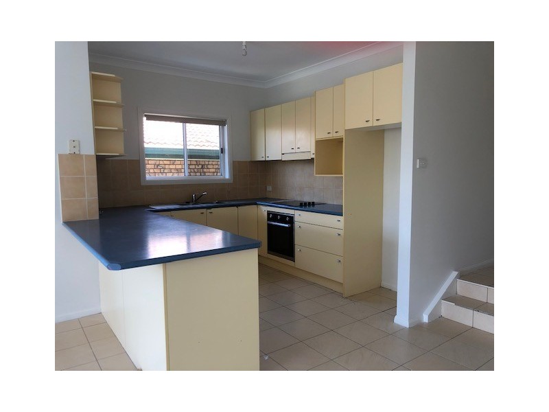 2/18 South Pacific Drive, Scotts Head NSW 2447