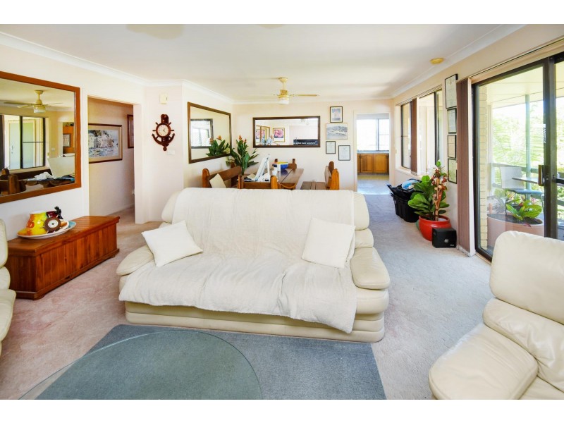 13 Newry Island Drive, Urunga NSW 2455