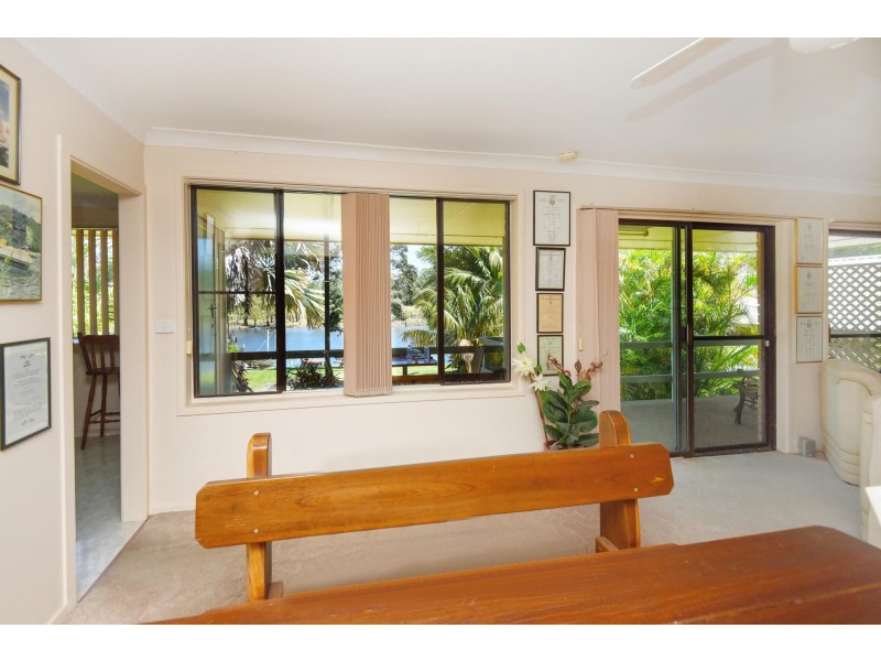 13 Newry Island Drive, Urunga NSW 2455