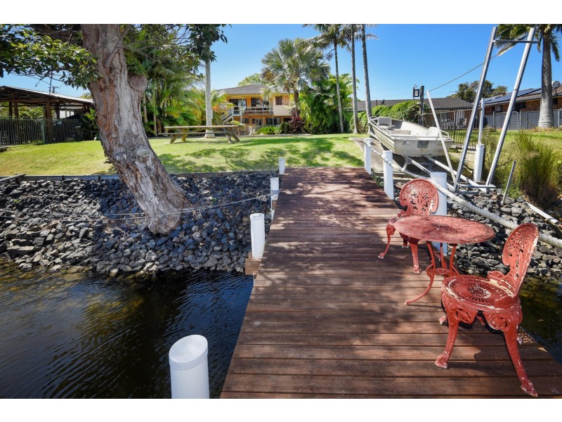 13 Newry Island Drive, Urunga NSW 2455