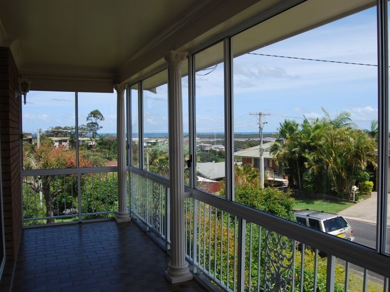 14 Pelican Cres, Nambucca Heads NSW 2448