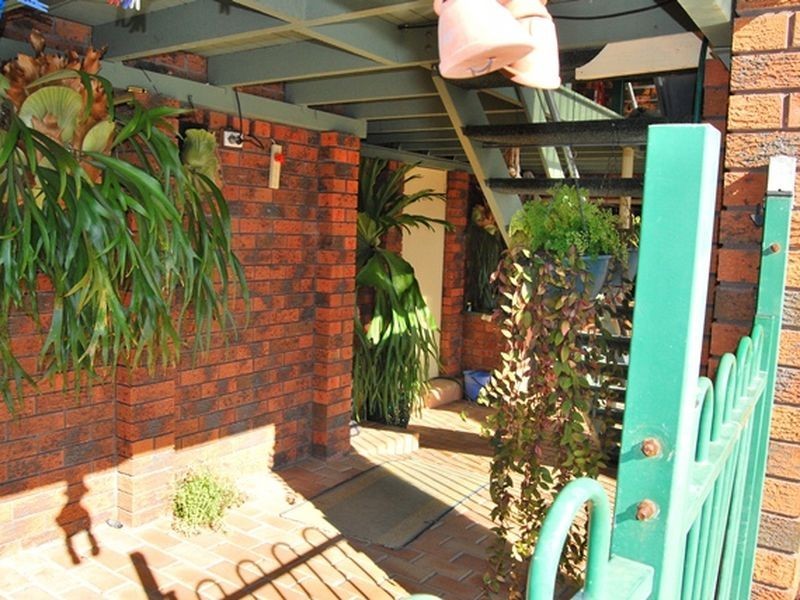 30 Glenmore Cre, Macksville NSW 2447