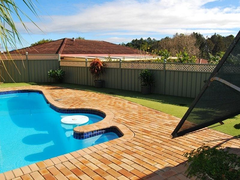 30 Glenmore Cre, Macksville NSW 2447