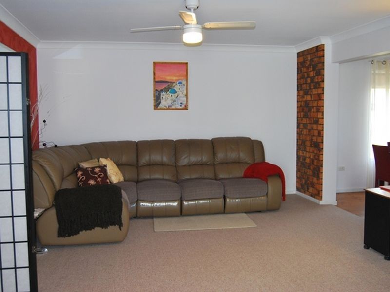 30 Glenmore Cre, Macksville NSW 2447