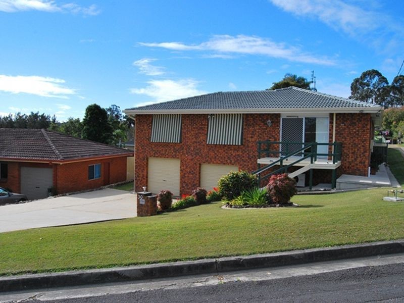 30 Glenmore Cre, Macksville NSW 2447