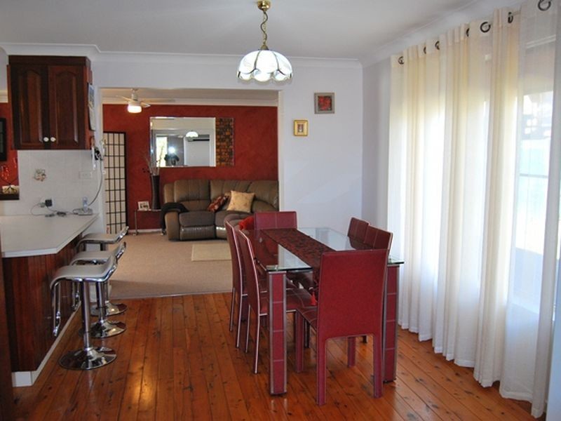 30 Glenmore Cre, Macksville NSW 2447